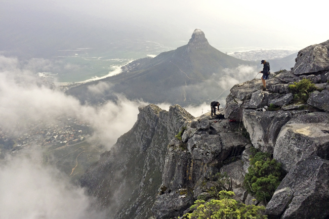 ABSEILING OFF TABLE MOUNTAIN