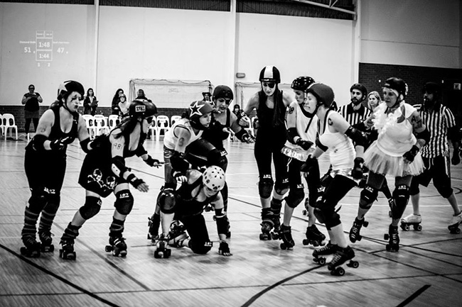 ROLLERDERBY WITH THE CT ROLLERGIRLS