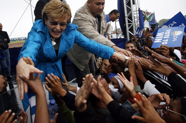 HELEN ZILLE TO STAND DOWN AS DA LEADER