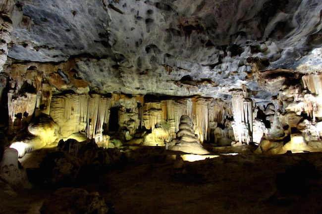 THE WONDERS OF THE CANGO CAVES