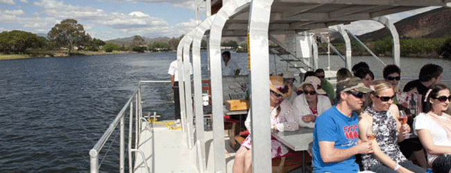 ROBERTSON WINE ON THE RIVER 2015