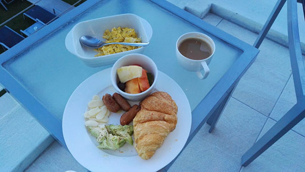 south-beach-holiday-accommodation-breakfast
