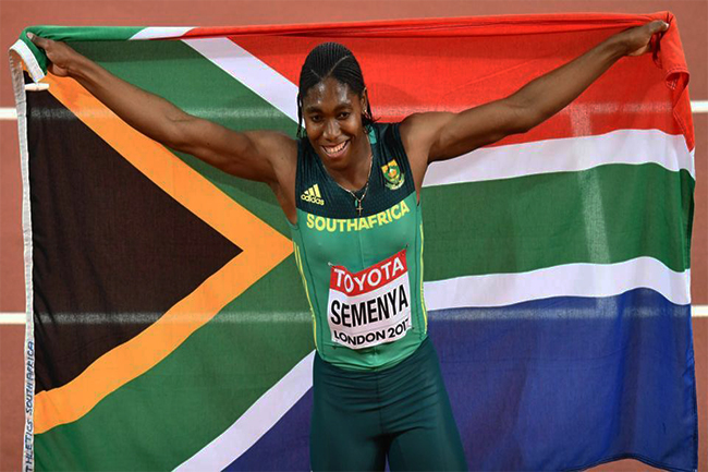 Caster Semenya cruises to gold in women's 800m
