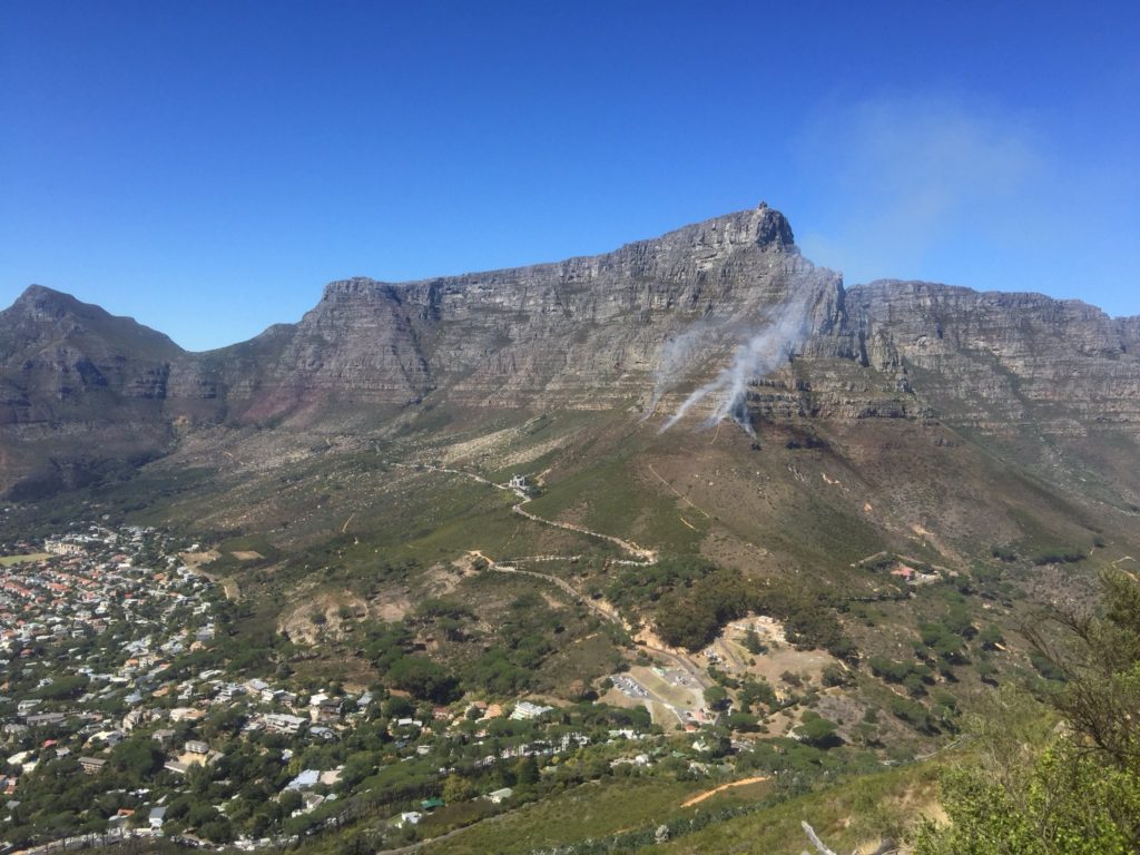 Table Mountain Fire cost R400 000 to extinguish