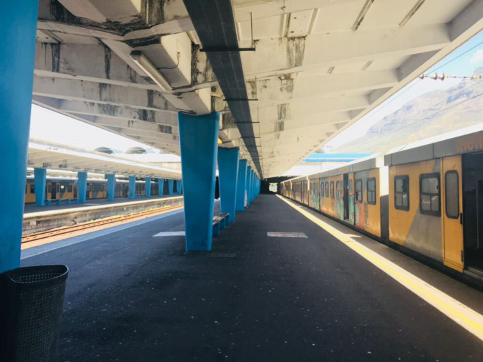 Metrorail fire contained