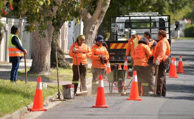 City of Cape Town patches up potholes