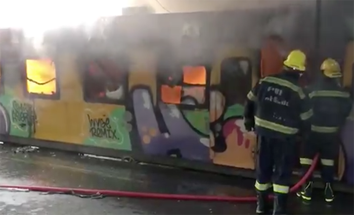 11 train carriages burn at Cape Town station