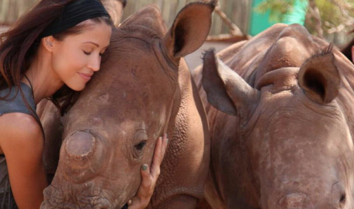 Scary Movie actress helps save rhinos