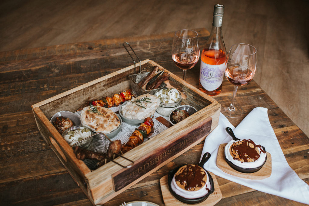 ChristmasETC: Winner of a wine tasting picnic at Perdeberg Winery