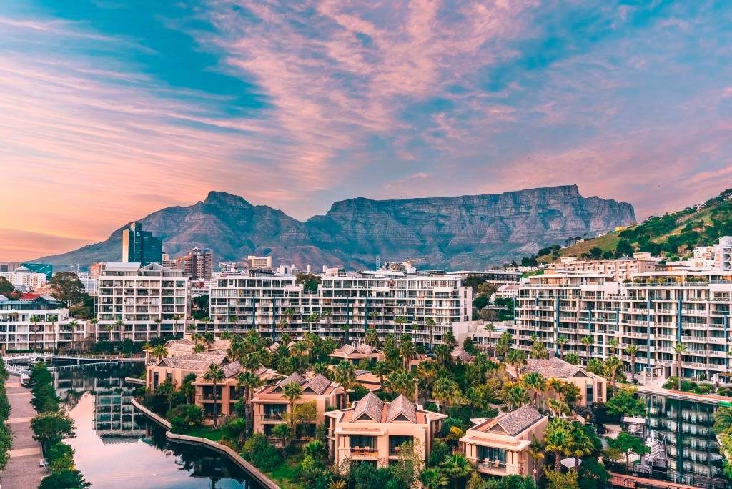 Cape Town ranks among world's best honeymoon stays