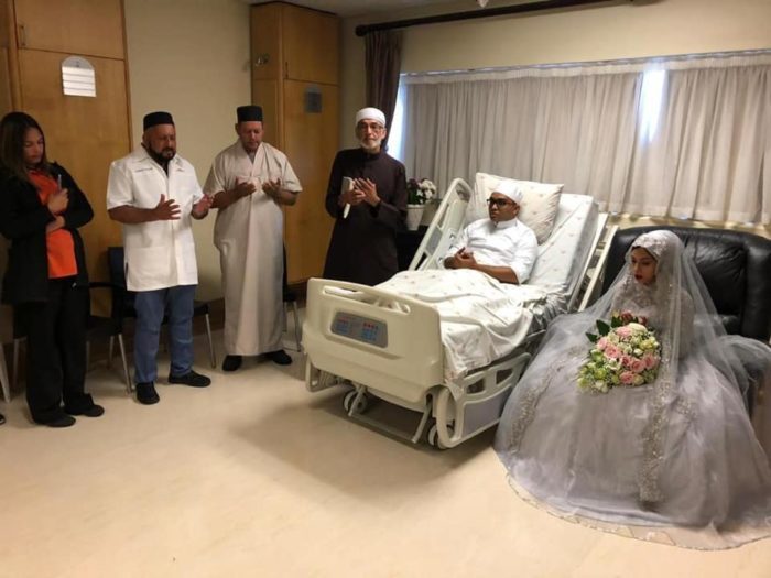 Couple get married in hospital