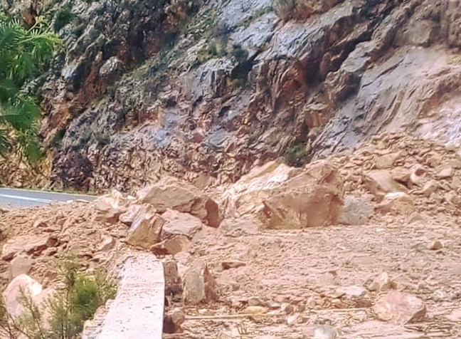 Second rockfall at Franschhoek Pass