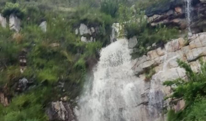 Waterfalls flow again after Karoo drought