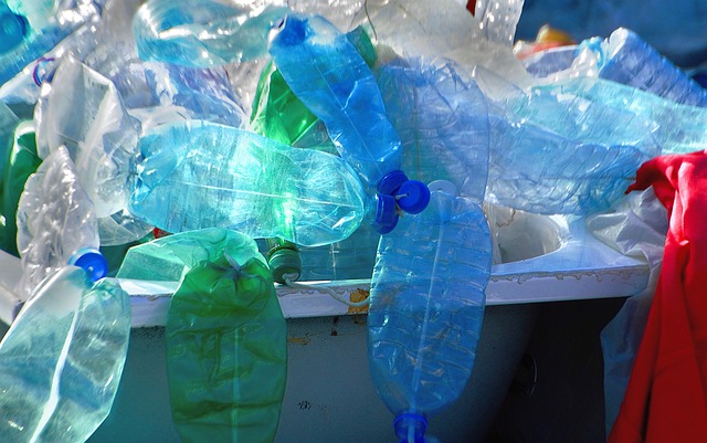 Cape Town signs pact to phase out plastic