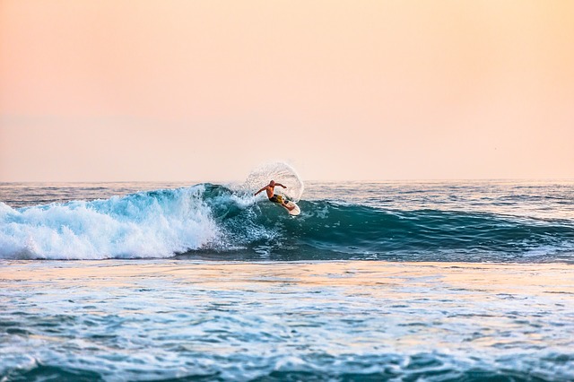 Surf body appeals to government to allow water sports