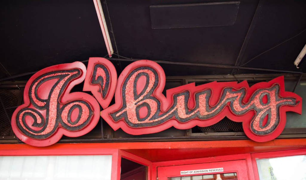 Jo'Burg Bar on Long Street closes doors