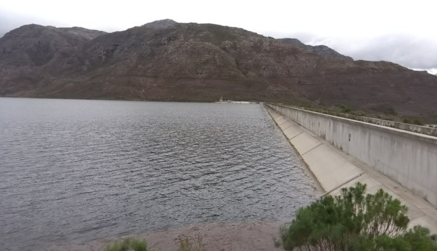 Cape Town dam levels decrease to 99,8% with more sunny days on the way