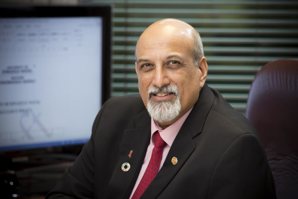 Dr Salim Abdool Karim wins top science prize for COVID-19 efforts