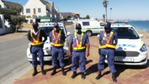 Western Cape police hand out nearly 3000 fines during first weekend of 2021