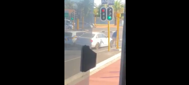 Metro Police clash with suspect after he drives through red light