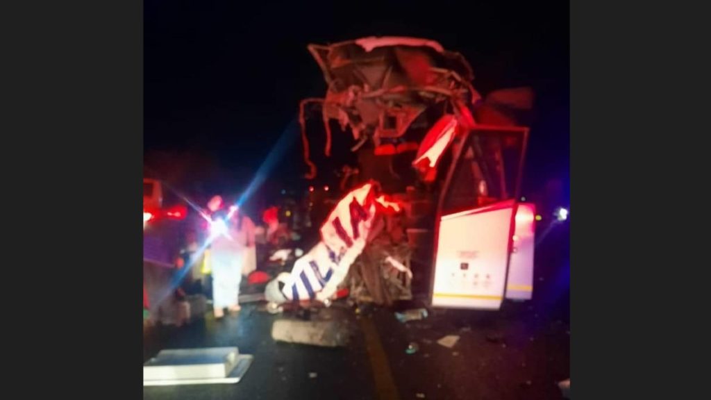 Lanes reopened after fatal bus accident between Mossel Bay and Voorbaai