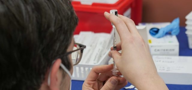 Experts worried Western Cape won't receive enough vaccines