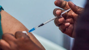 South Africans aged 35 and older can now register for vaccination