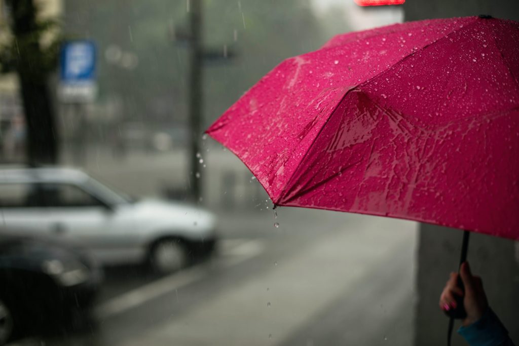 The verdict is in: a rainy Monday on the way