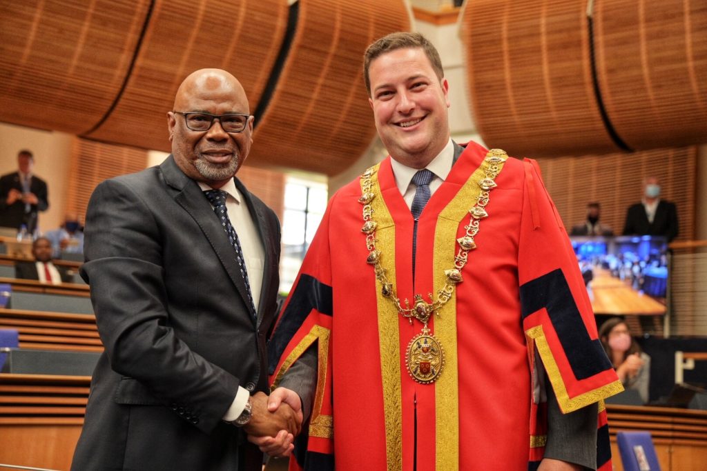 Look! Geordin Hill-Lewis is officially Cape Town's youngest mayor
