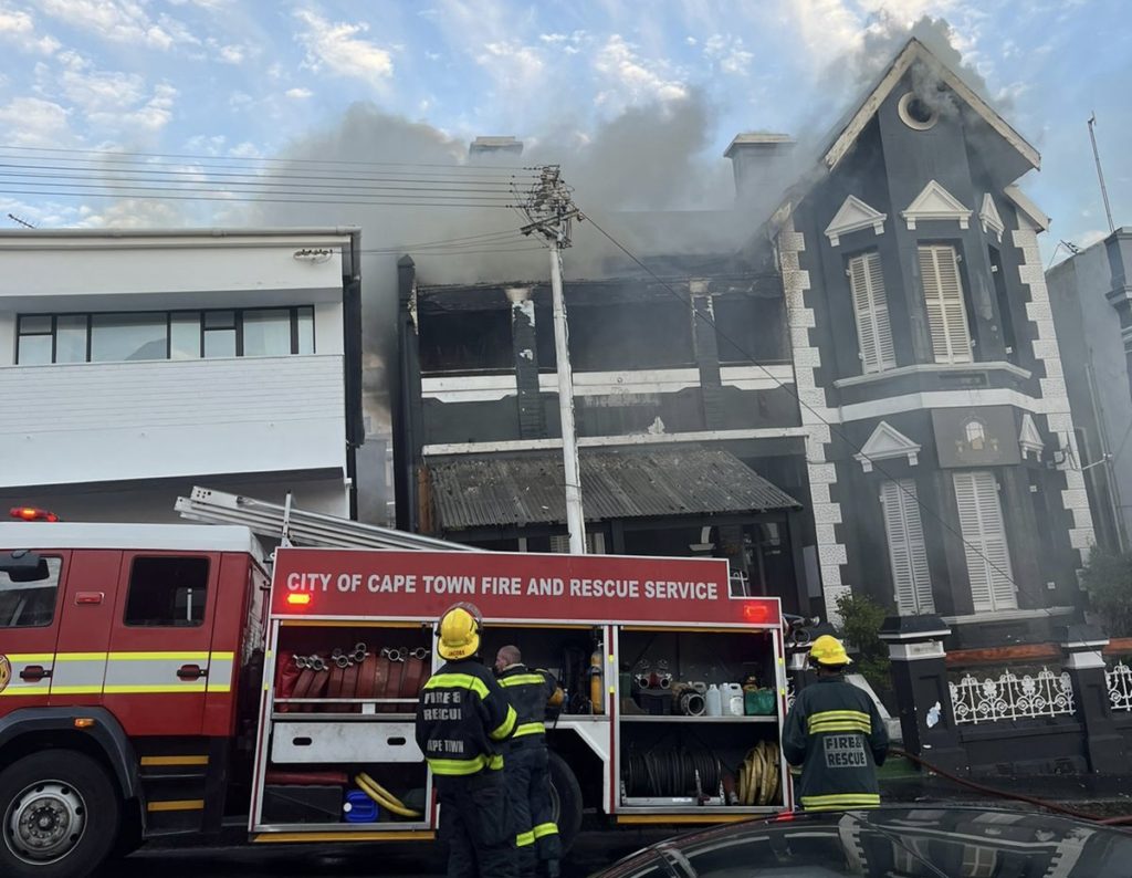 WATCH: The Public House restaurant on Kloof Street burns on Christmas day