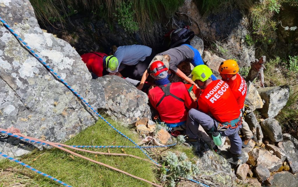 Cape Town woman rescued after falling roughly 10m down Table Mountain