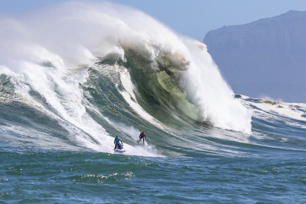 WATCH: Cape Town swells peak, surfers charge Sunset Reef