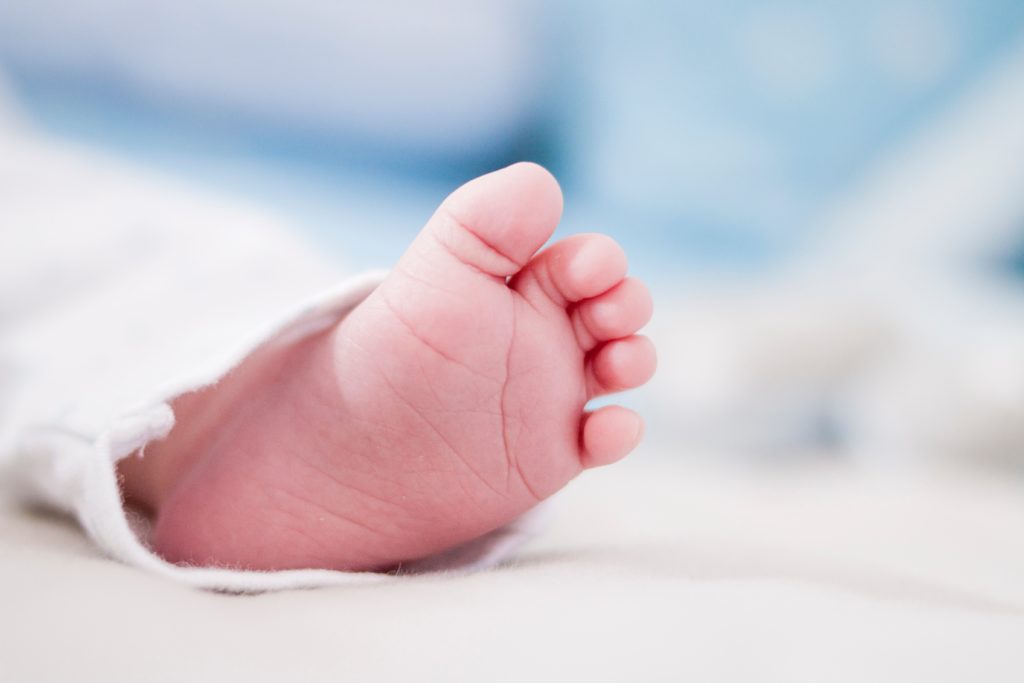 Newborn discovered abandoned in the rubbish bin of a plane