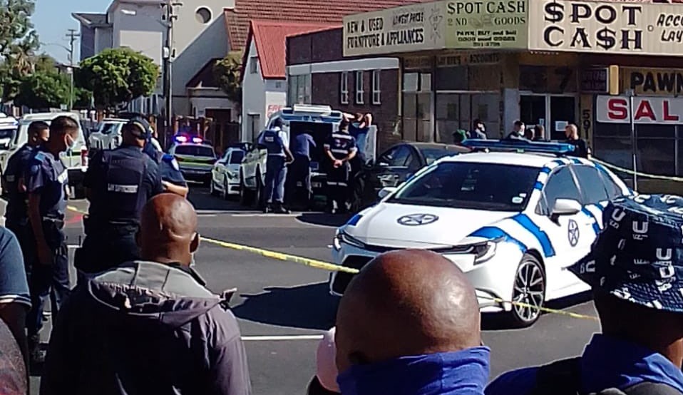 WATCH: Business robbery in Goodwood turns into hostage situation
