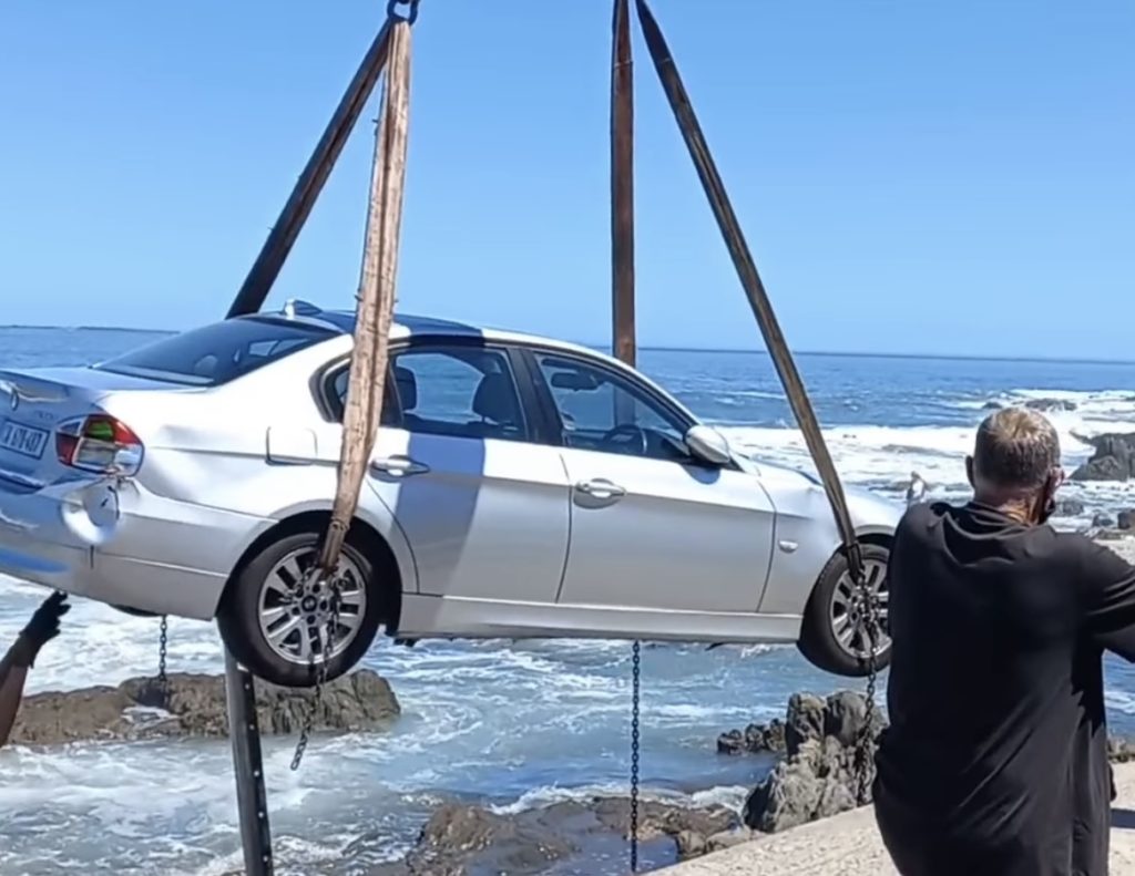 WATCH: Another car bites the dust at Bloubergstrand
