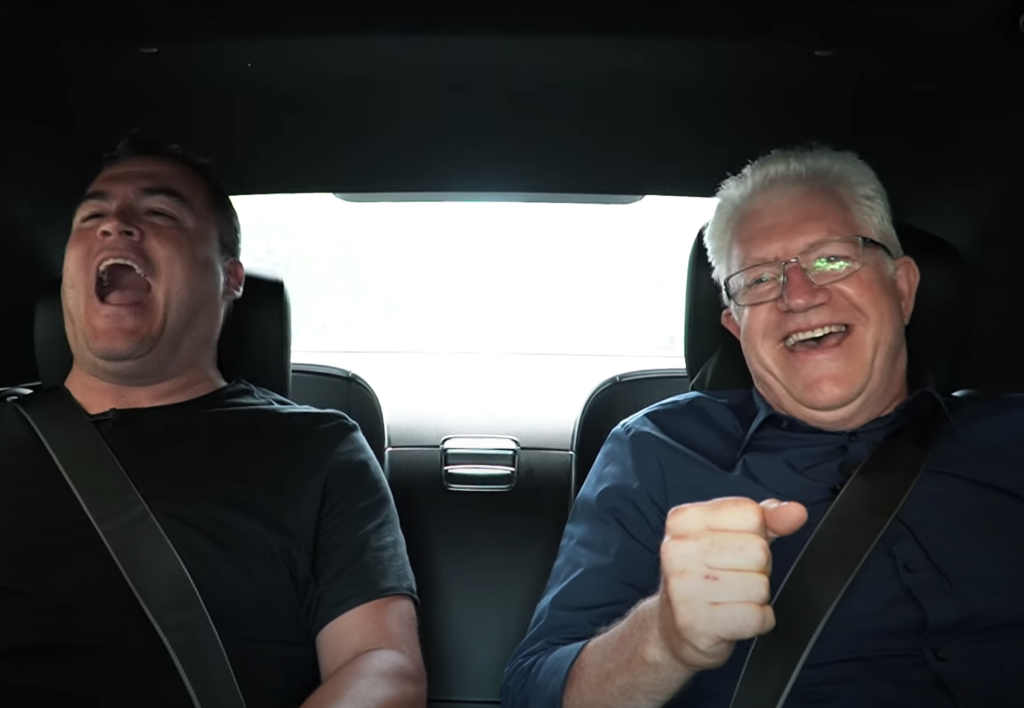WATCH: Ryan O'Connor and Premier Alan Winde scoot around Cape Town in the Mercedes-Benz S500L