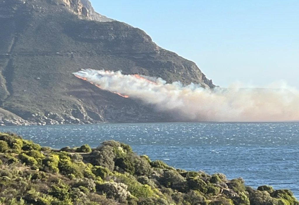 Update: Fire at Chapman's Peak has been contained