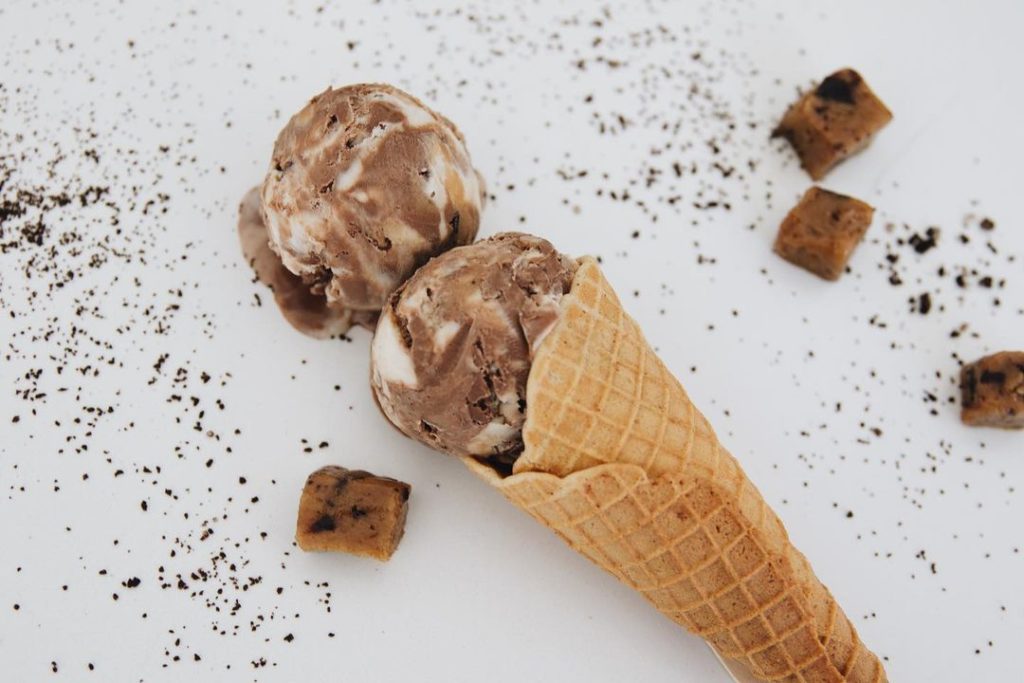 Ditto Vegan Ice cream teams up with Pina Jewels to launch new flavour!