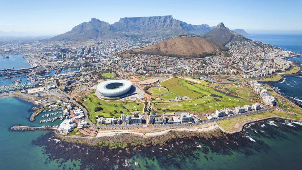 Expats rate Cape Town's social life best in the world