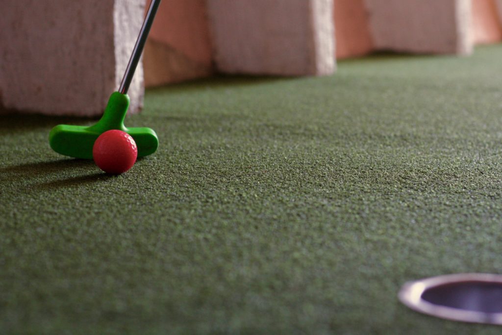 Whack a ball this weekend at Cape Town's top 2 indoor Putt-Putt spots