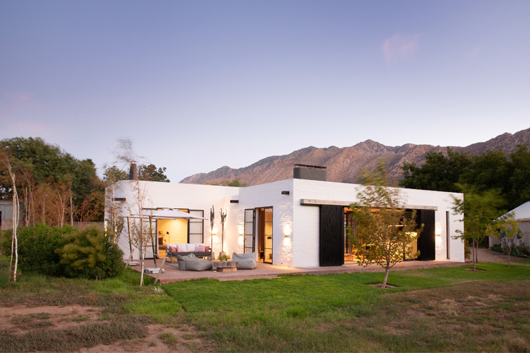 Enjoy tranquility with this contemporary Montagu accommodation