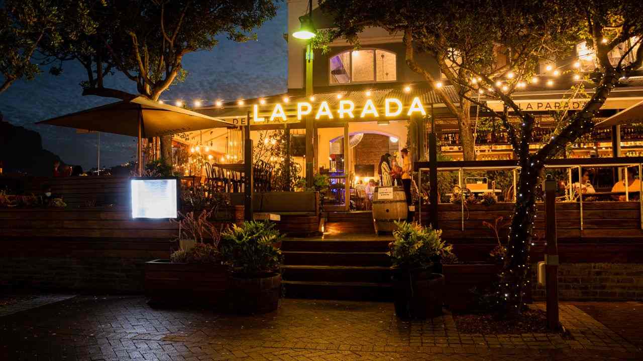 La Parada Waterfront Night light