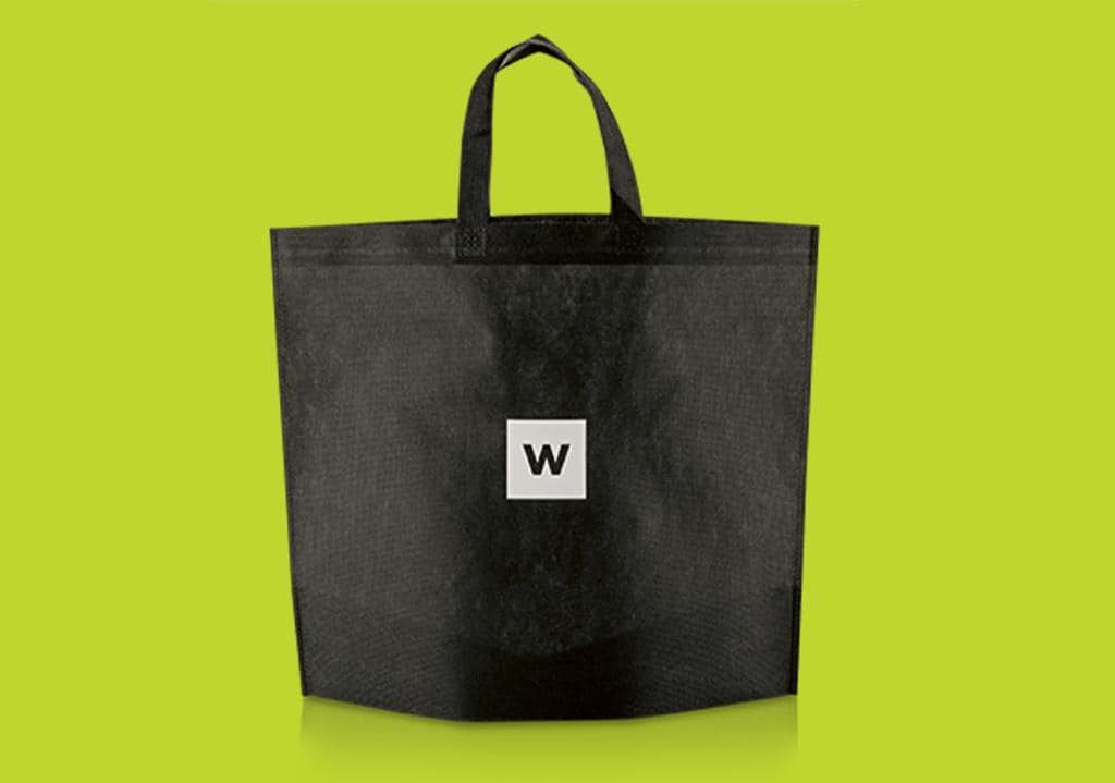 Woolies drops single-use plastic shopping bags at all of its food stores