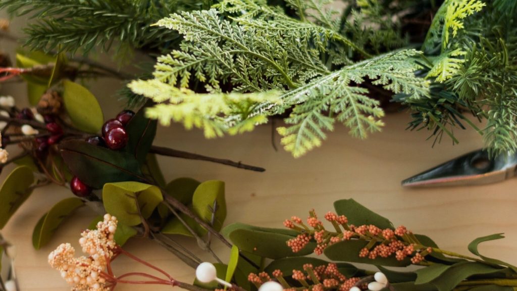Villa Puccini offers a Christmas wreath-making workshop
