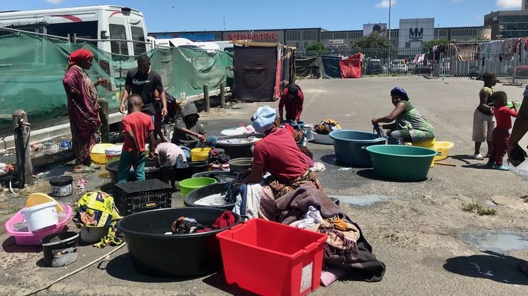 500 refugees living in wretched conditions in Cape Town camp