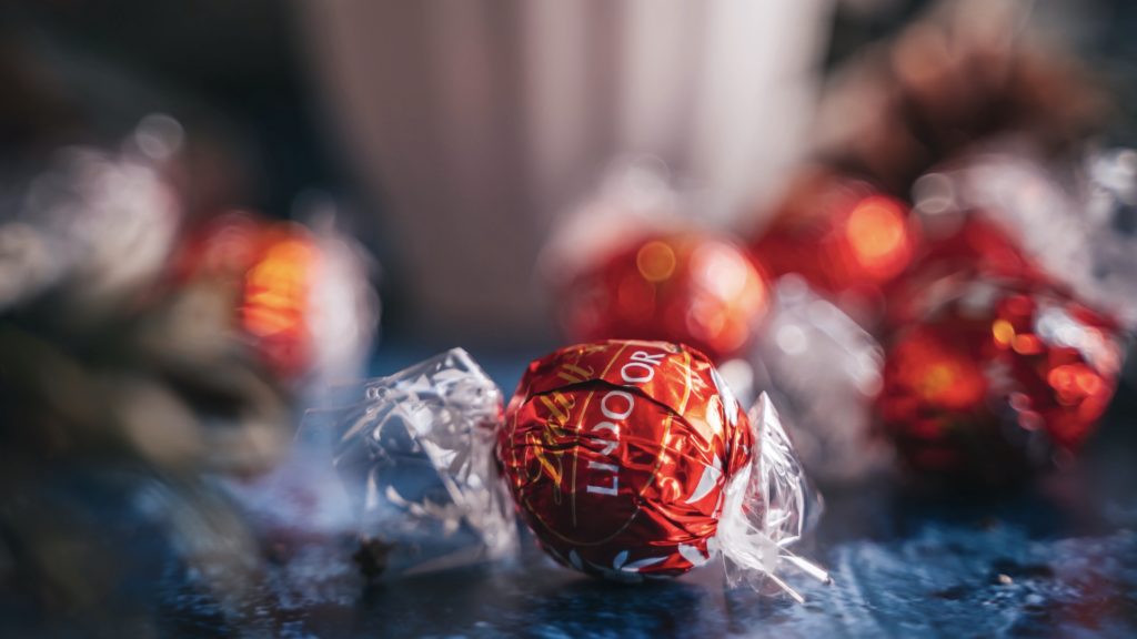 Give the gift of chocolate bliss with Lindt's Christmas treats