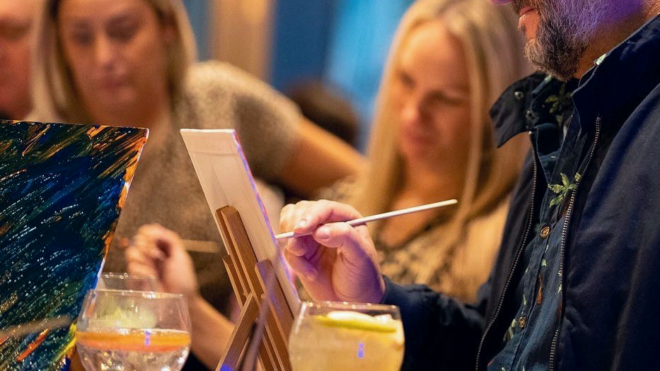Stir creativity at Si Cantina Sociale's Sip & Paint sessions
