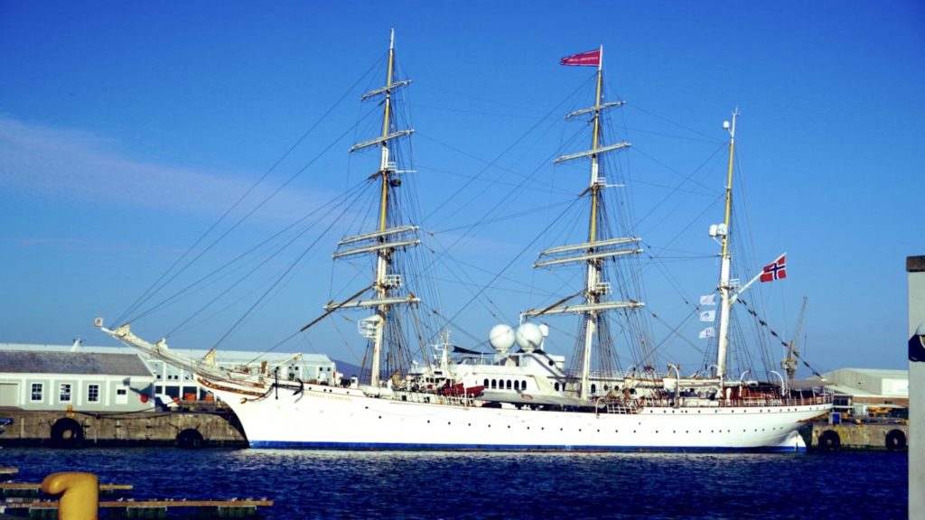 A historic Norwegian sailing ship has docked in Cape Town