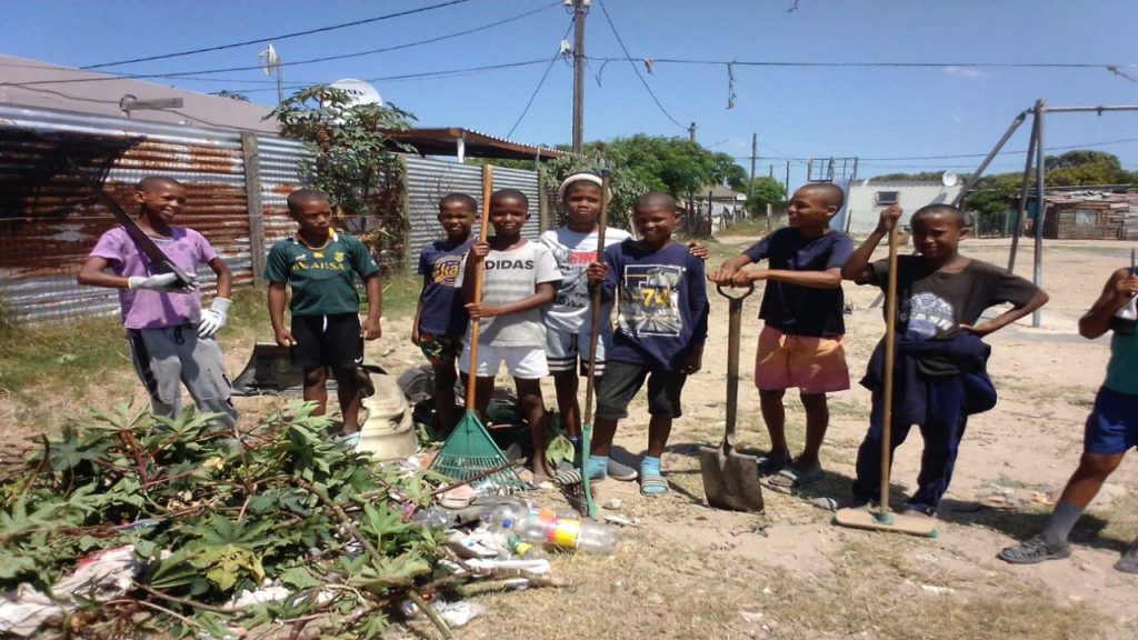 Park Buddies: Cape Town youngsters are cleaning up the environment