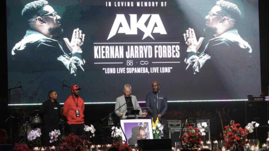AKA's family and friends celebrate his life at public memorial service